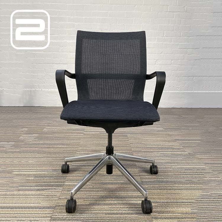 TOON DE SOMER Pro Chair Bureaustoel - Zwart / Grijs Mesh / Chrome Voetkr mt wielen