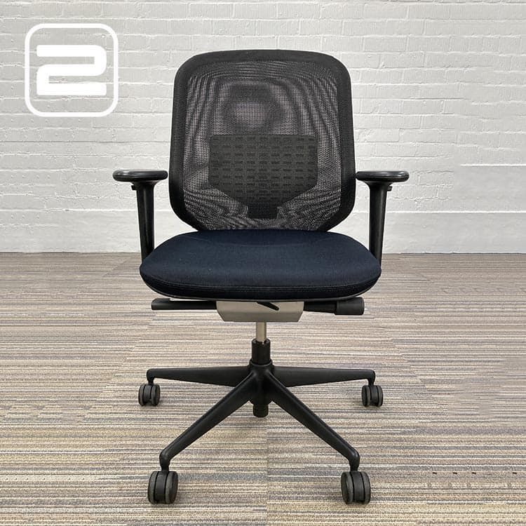 VITRA Meda pro Plus Vergaderstoel - Zwart Stof / Mesh / Zwart kunststof Voetkr mt wielen