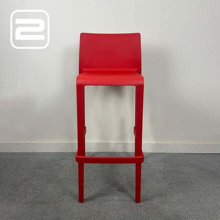 PEDRALI Volt Barkruk - Rood Kunststof / Kunststof Vierpoot