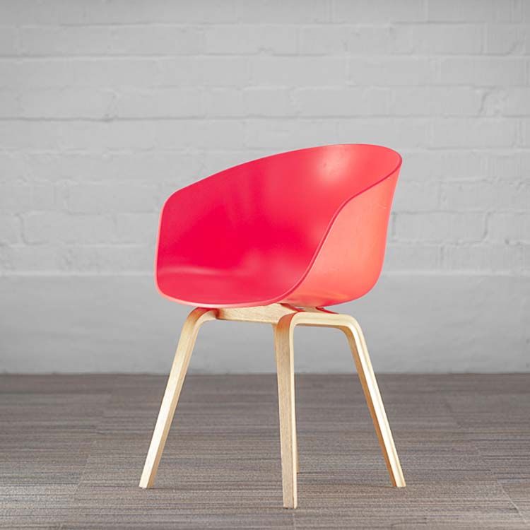 HAY About a Chair AAC22 Ontvangststoel - roze kunststof / eiken hout Vierpoot