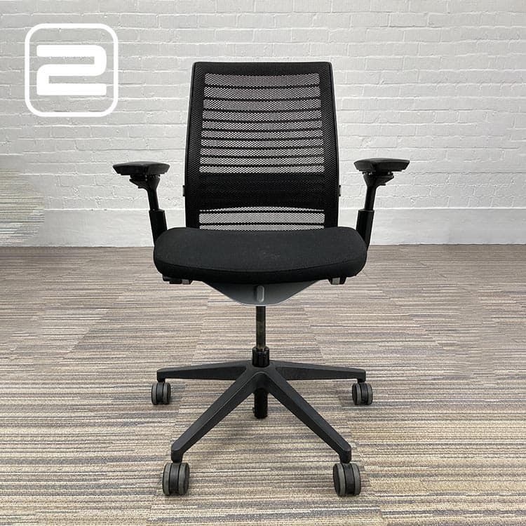 STEELCASE Think V2 Bureaustoel - zwart stof / mesh / zwart kunststof Kruisvoet