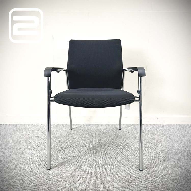 WILKHAHN Bezoekersstoel stapelbaar - zwart stof / chrome vierpoot