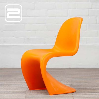 VITRA Panton Chair Ontvangststoel design by Verner Panton - oranje polypropyleen / oranje polypropyleen sledepoot