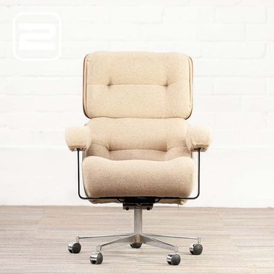 Bureaustoel - beige stof / bruin houten / chrome kruisvoet