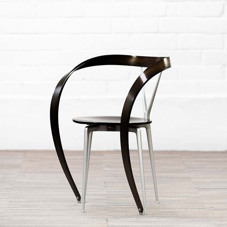 CASSINA Revers Chair Vergaderstoel design by Andrea Branzi - donkerbruin hout / grijs aluminium vierpoot