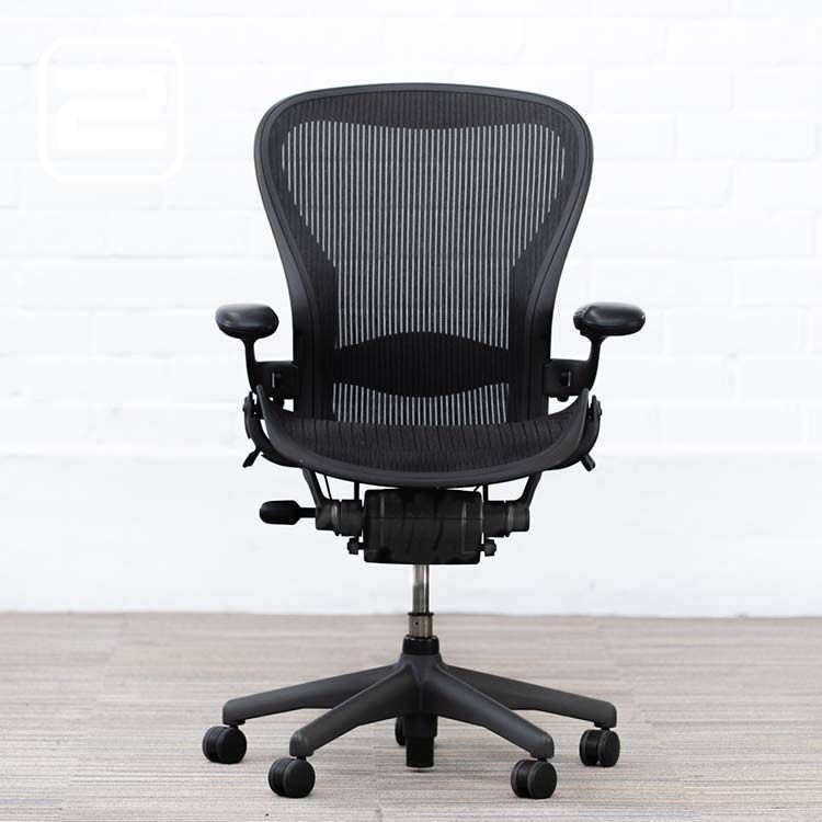 HERMAN MILLER Aeron ESD Chair Bureaustoel Type C design by Bill Stumpf & Don Chadwick - zwart textiel / antraciet kunststof / grafiet metalen kruisvoet