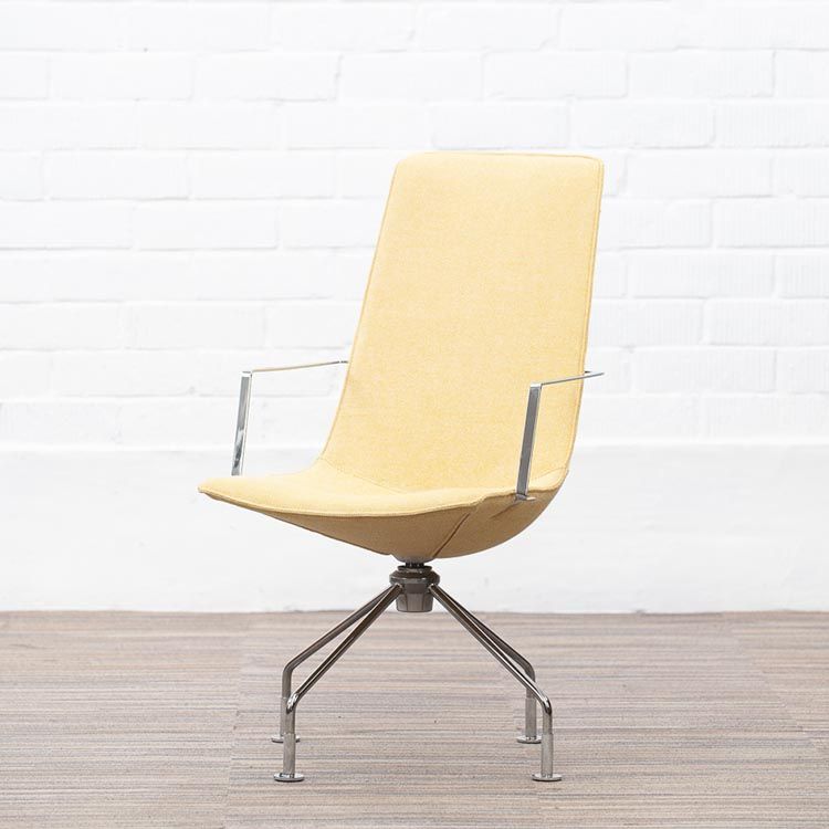 LAMMHULTS Comet Easy Chair Lounge Chair design by Gunilla Allard - lichtgeel stof / chrome vierpoot