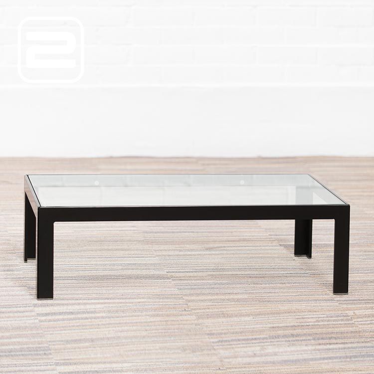 B&B ITALIA Salontafel design by Monica Armani B105xD50xH32 - transparant glas / zwart metalen vierpoot B&B ITALIA Salontafel design by Monica Armani B105xD50xH32 - transparant glas / zwart metalen vierpoot