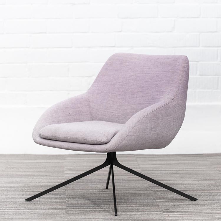 CASALA Blue Lounge 653 / 10 Armchair design by Mario Ruiz - lichtpaars stof / zwart metalen sterpoot