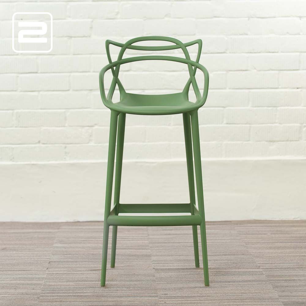 KARTELL Masters Stool Barkruk design by Philippe Starck and Eugeni Quitllet - salie groen kunststof / salie groen kunststof vierpoot