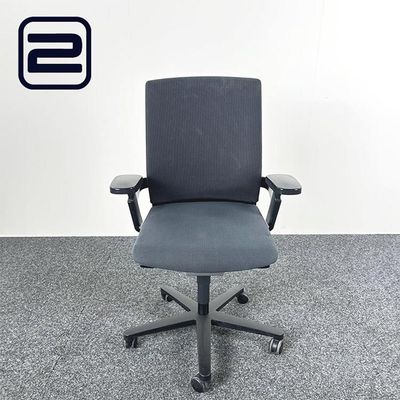 WILKHAHN ON Bureaustoel - zwarte stof / zwart kunststof kruisvoet WILKHAHN ON Bureaustoel - zwarte stof / zwart kunststof kruisvoet