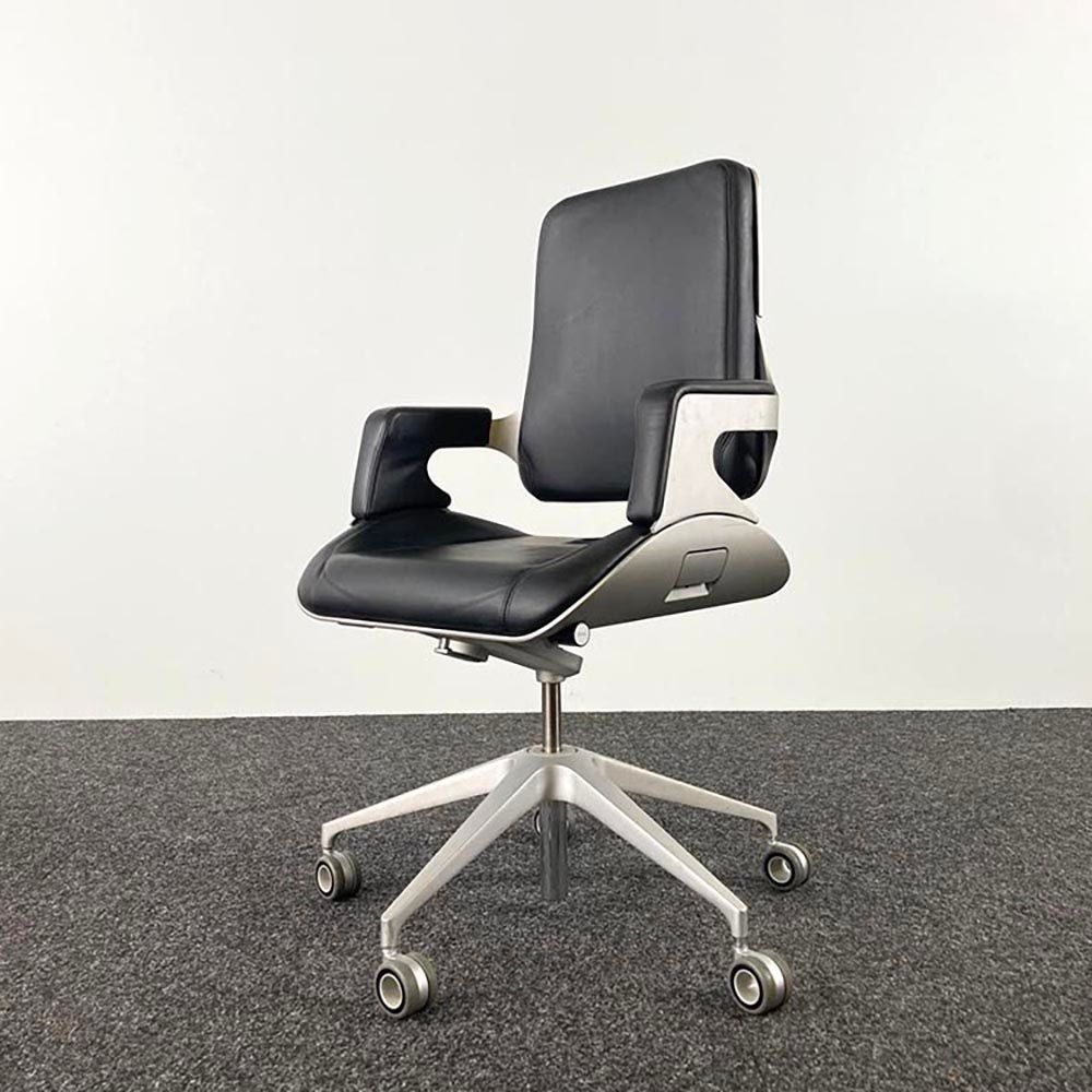 INTERSTUHL Silver 262S medium high Bureaustoel - zwart leder / aluminium kruisvoet