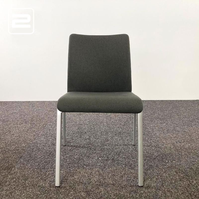 STEELCASE Eastside Vergaderstoel stapelbaar - verzwart groen / metaal vierpoot STEELCASE Eastside Vergaderstoel stapelbaar - verzwart groen / metaal vierpoot