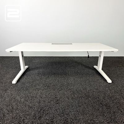 STEELCASE Bureau B180xD80xH62-85 - wit melamine / wit metaal t-poot