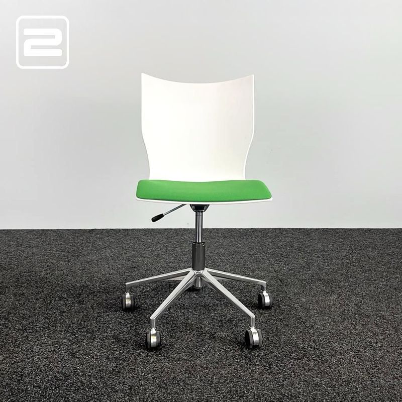 CASALA Swivelstoel - wit kunstof / groen stof / chrome kruisvoet
