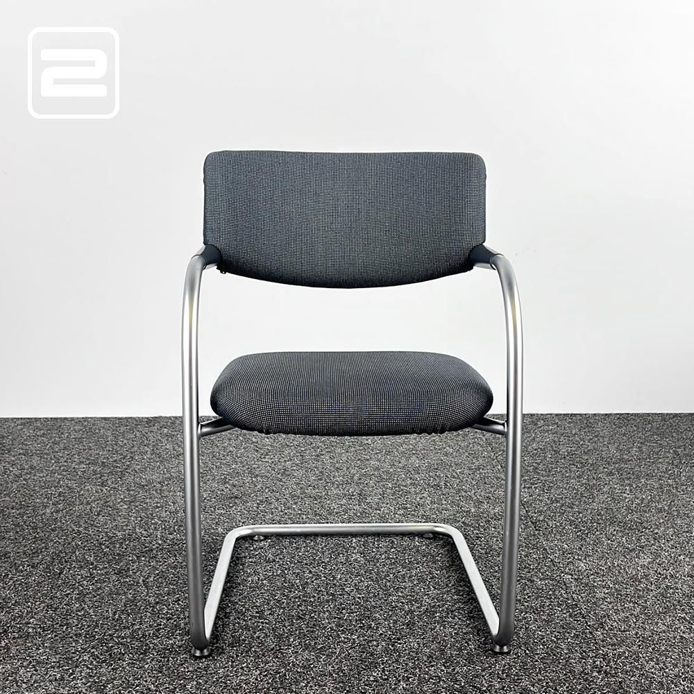VITRA Visavis Vergaderstoel design by Antonio Citterio - muisgrijs stof / alu cantilever VITRA Visavis Vergaderstoel design by Antonio Citterio - muisgrijs stof / alu cantilever