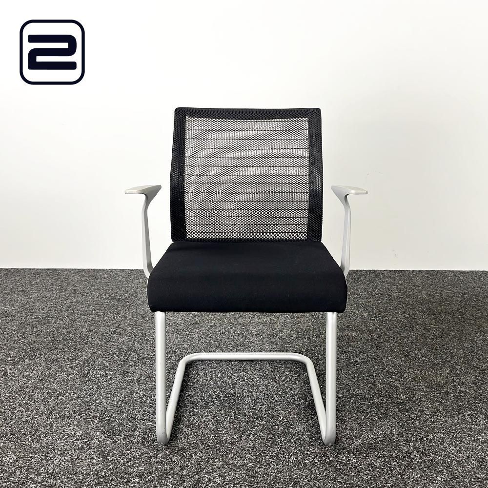 STEELCASE Think Vergaderstoel - zwarte stof / alu cantilever STEELCASE Think Vergaderstoel - zwarte stof / alu cantilever