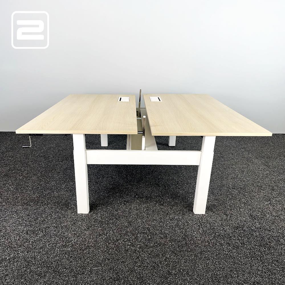 AHREND Four Two Dubbele Workbench B160xD80-170xH62-90 - licht hout / wit metaal vierpoot AHREND Four Two Dubbele Workbench B160xD80-170xH62-90 - licht hout / wit metaal vierpoot