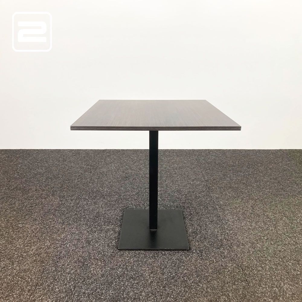 PEDRALI Kantinetafel Vierkant B69xD69xH75 - donkergijs melamine / zwart staal centrale poot PEDRALI Kantinetafel Vierkant B69xD69xH75 - donkergijs melamine / zwart staal centrale poot