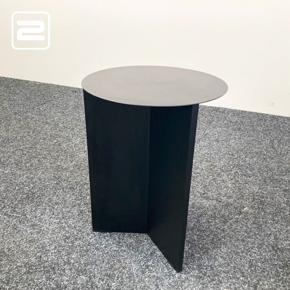HAY Slit Table Bijzettafel Rond B35xD35xH47 - zwart staal / zwart staal wandpoot HAY Slit Table Bijzettafel Rond B35xD35xH47 - zwart staal / zwart staal wandpoot