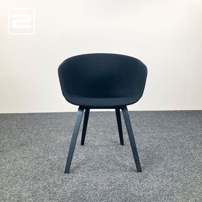 HAY About a Chair AAC23 Ontvangststoel design by Hee Welling - zwarte stof / zwart hout vierpoot HAY About a Chair AAC23 Ontvangststoel design by Hee Welling - zwarte stof / zwart hout vierpoot