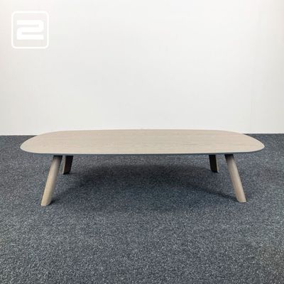 ARCO Salontafel design by Jonas Trampedach - oak moss / oak moss vierpoot ARCO Salontafel design by Jonas Trampedach - oak moss / oak moss vierpoot