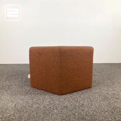 NNOF Poef B80xL72xH47 - bruine stof NNOF Poef B80xL72xH47 - bruine stof