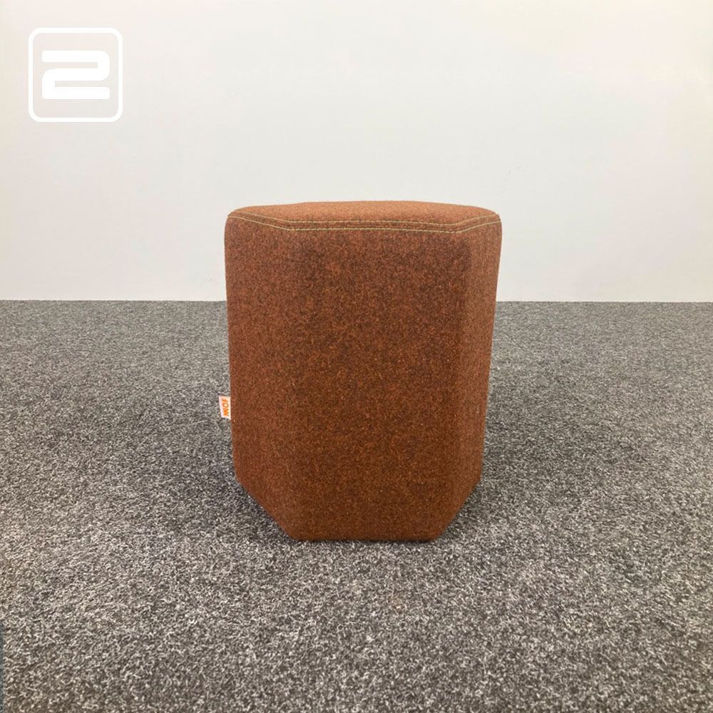 NNOF Poef B41xL37xH46 - bruine stof