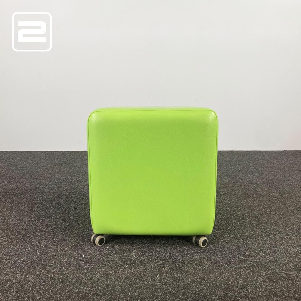 Poef B43xL43xH48 - groen kunstleer