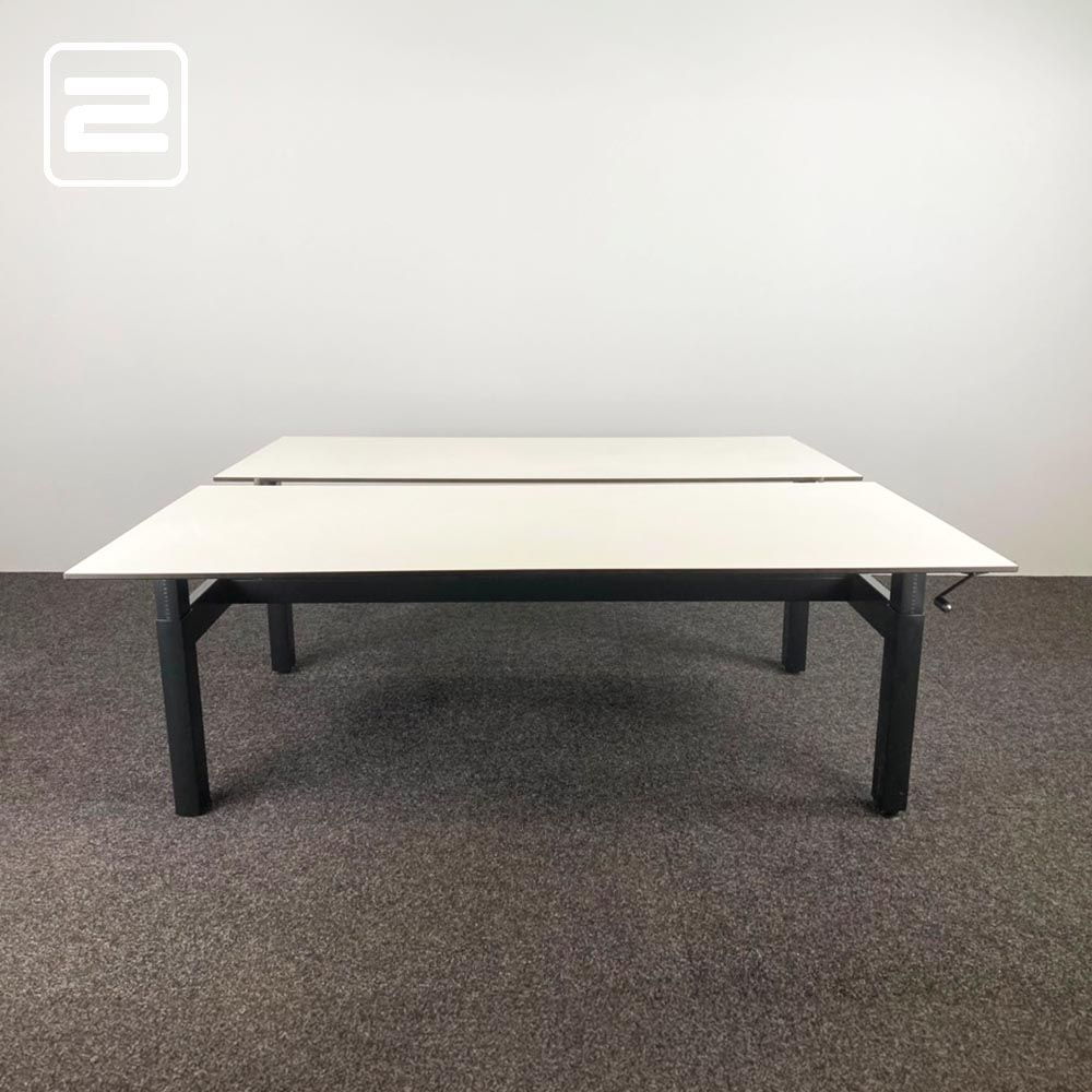 NNOF Dubbele Workbench B180xD172xH60-87 - wit trespa / donkergrijs metaal NNOF Dubbele Workbench B180xD172xH60-87 - wit trespa / donkergrijs metaal