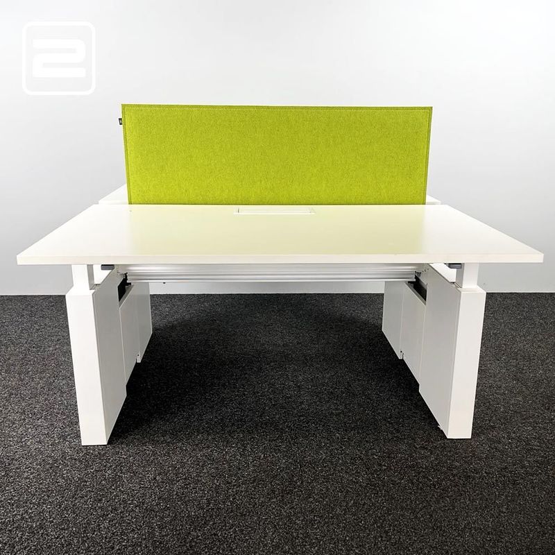 ROBBERECHTS 2p Workbench B140xD175xH64-82 - wit melamine / wit metaal wandpoot ROBBERECHTS 2p Workbench B140xD175xH64-82 - wit melamine / wit metaal wandpoot