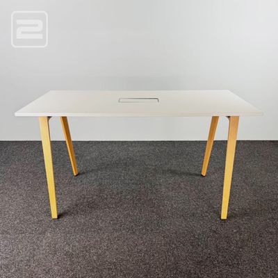 STEELCASE Vergadertafel B180xD80xH100, 5 - wit melamine / hout vierpoot STEELCASE Vergadertafel B180xD80xH100, 5 - wit melamine / hout vierpoot