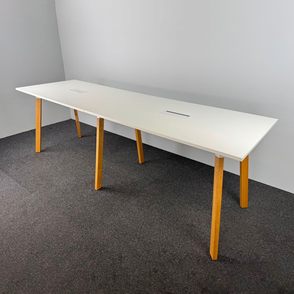 STEELCASE Vergadertafel B320xD100xH104, 5 - wit melamine / hout meerpoot