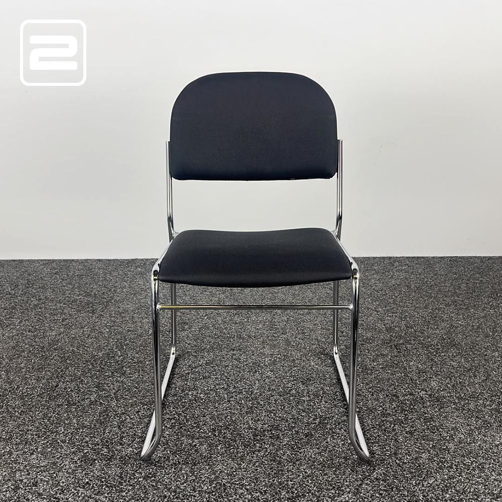 Zaalstoel Stapelbaar stapelbaar - zwart stof / chrome sledepoot Zaalstoel Stapelbaar stapelbaar - zwart stof / chrome sledepoot
