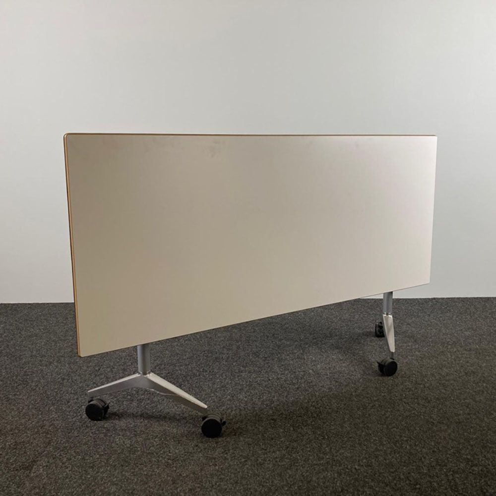 WILKHAHN 617 / 7 Plooitafel Plooitafel B200xD80 - wit melamine / grijs metaal y-poot