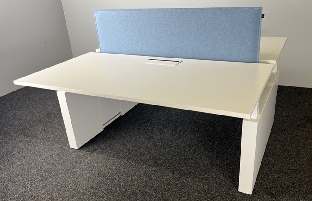 ROBBERECHTS Dubbele Workbench B160xD170xH75 - wit melamine / wit metaal wandpoot