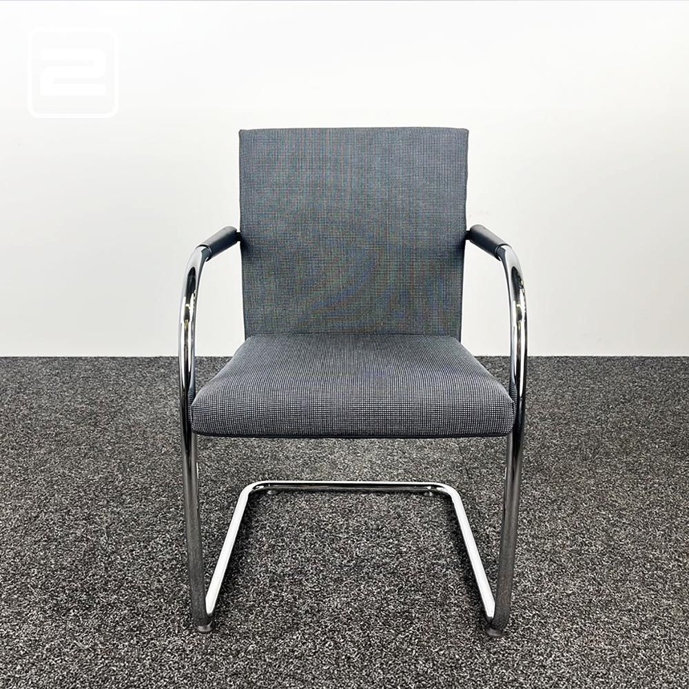 VITRA Vergaderstoel - grijs stof / chrome sledepoot