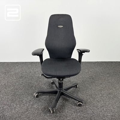 KINNARPS +8 Bureaustoel - donkergrijs stof / zwart kunststof kruisvoet