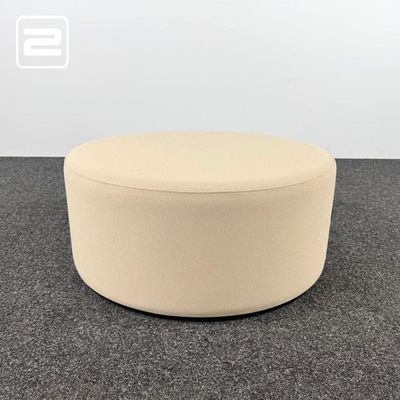 NARBUTAS Poef B80xL35 - beige textiel / zwart hpl NARBUTAS Poef B80xL35 - beige textiel / zwart hpl