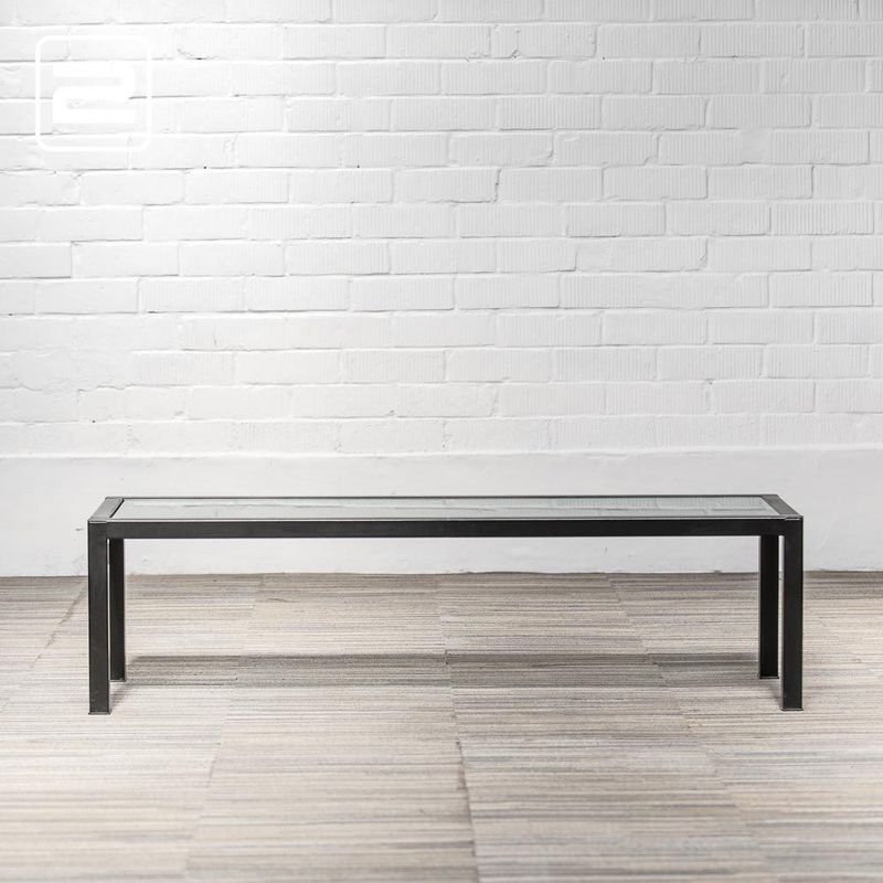 B&B ITALIA Salontafel B156xD47xH43 - gemateerd glas / zwart leer en zwart metaal vierpoot