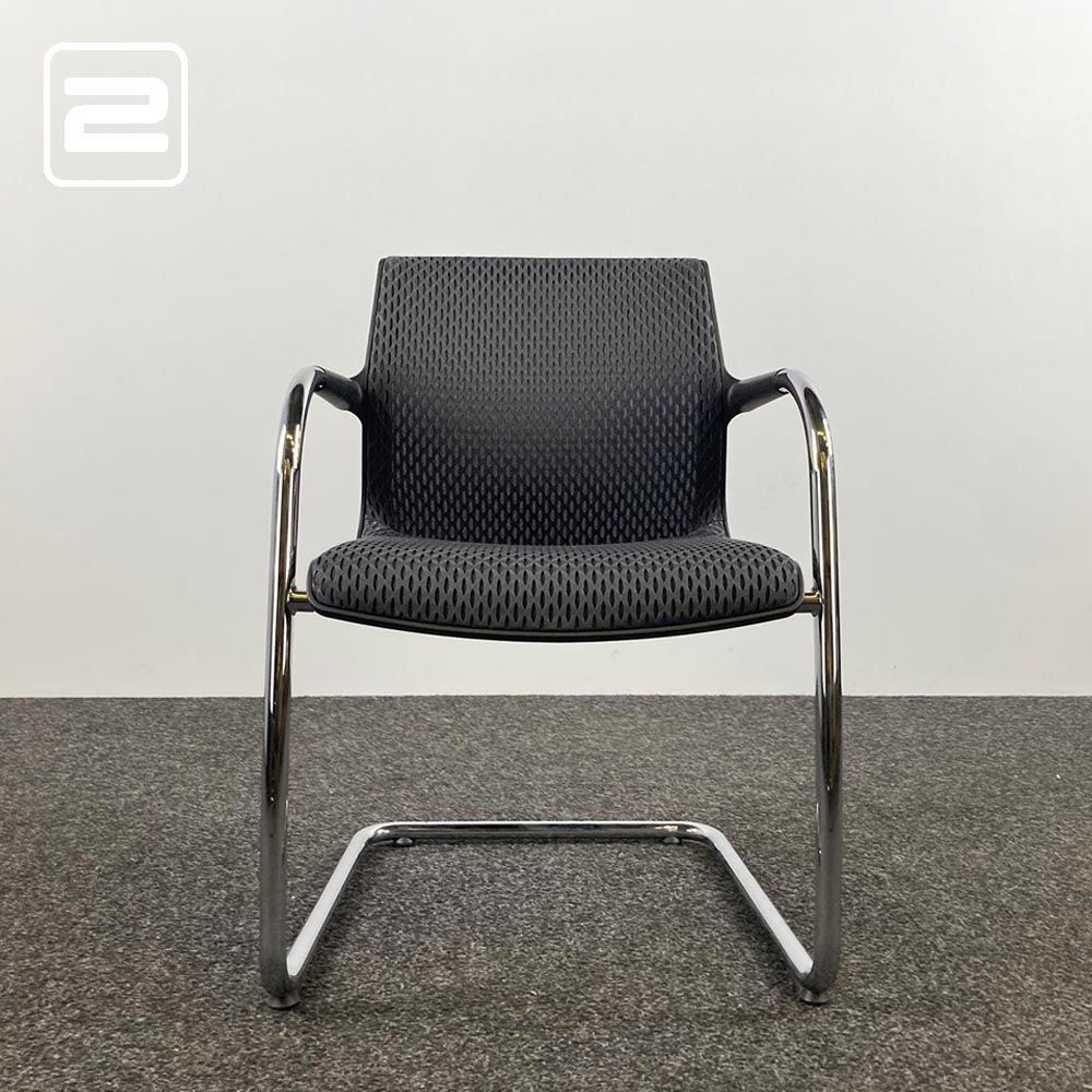 VITRA Unix Chair 538 Vergaderstoel design by Antonio Citterio - zwart stof / chrome cantilever