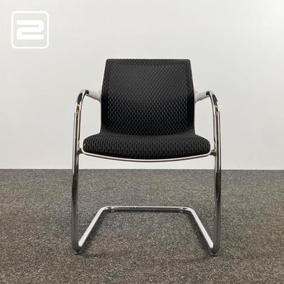VITRA Unix Chair 127 Vergaderstoel wit design by Antonio Citterio - zwart stof / chrome cantilever