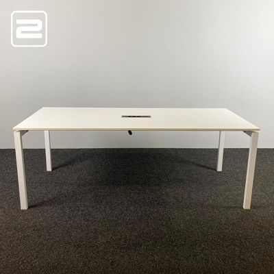 Bureau B200xD80xH74 - wit melamine / wit metaal vierpoot