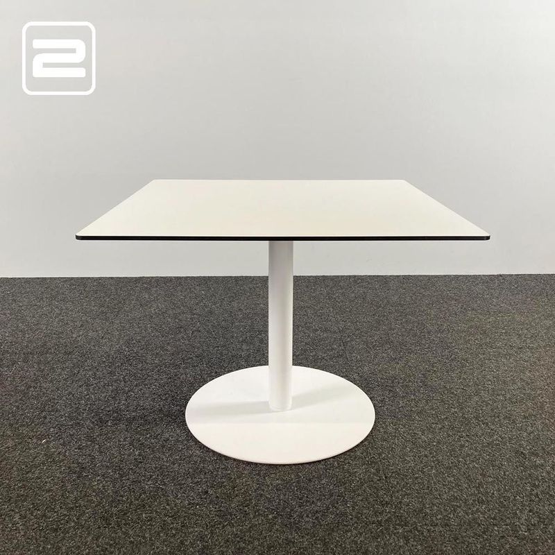 LAPALMA Brio Kantinetafel Vierkant B90xD90xH68-97 - wit melamine / wit metaal centrale poot
