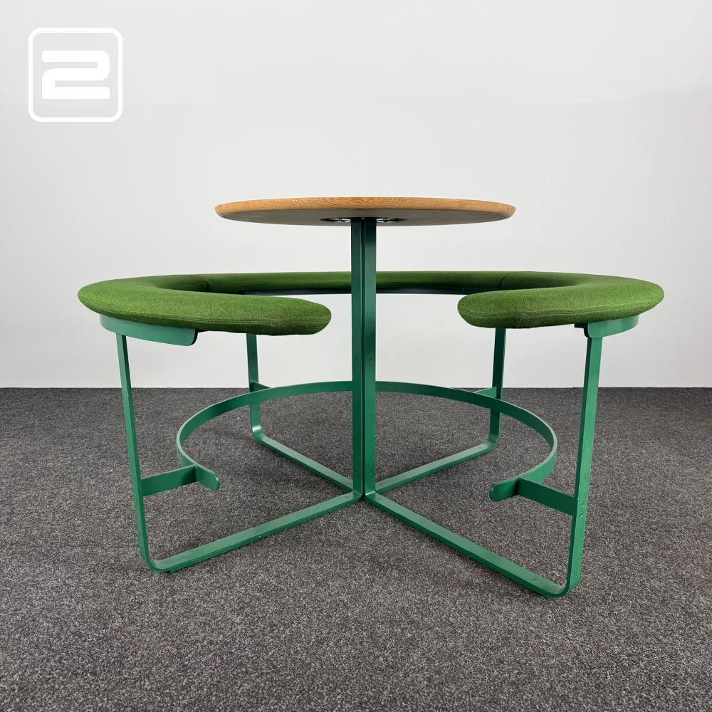 Kantinetafel B175xH100 - massief hout / groen textiel / groen metaal buisframe Kantinetafel B175xH100 - massief hout / groen textiel / groen metaal buisframe