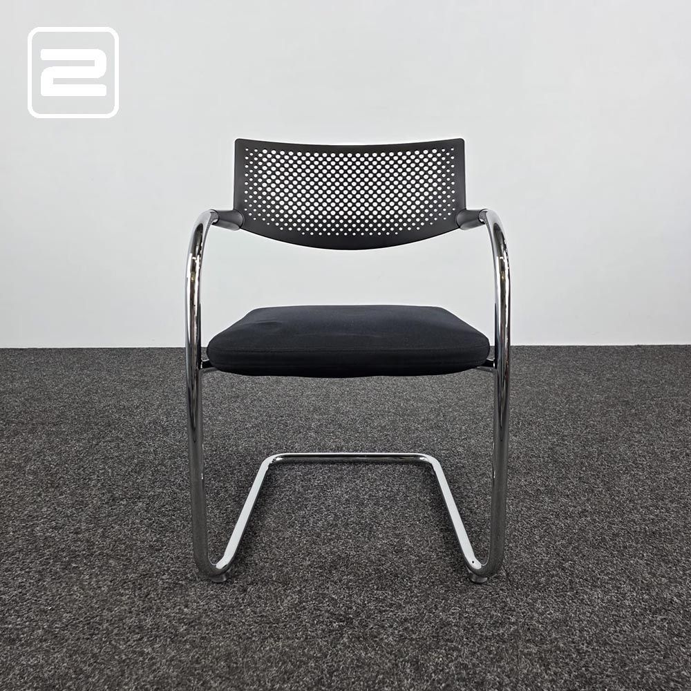 VITRA Visavis Vergaderstoel design by Antonio Citterio - zwarte stof / chrome cantilever VITRA Visavis Vergaderstoel design by Antonio Citterio - zwarte stof / chrome cantilever