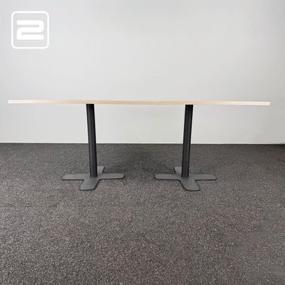 Kantinetafel B180xD90xH75 - hout hpl / zwart metaal kruisvoet Kantinetafel B180xD90xH75 - hout hpl / zwart metaal kruisvoet