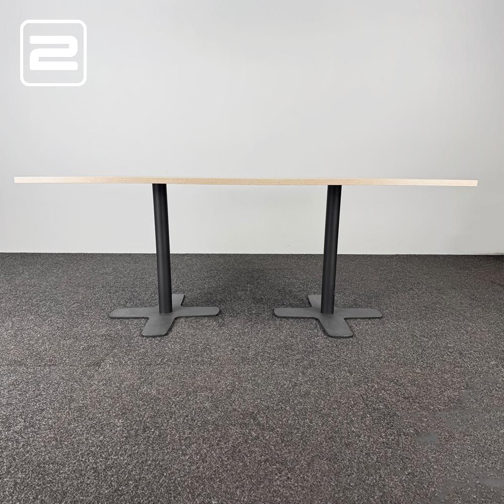 Kantinetafel B180xD90xH90 - hout hpl / zwart metaal kruisvoet
