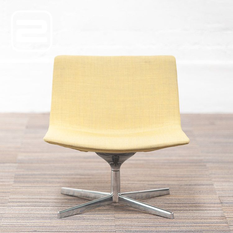 ARPER Catifa 80 Armchair design by Lievore Altherr Molina - geel / groen stof / alu sterpoot