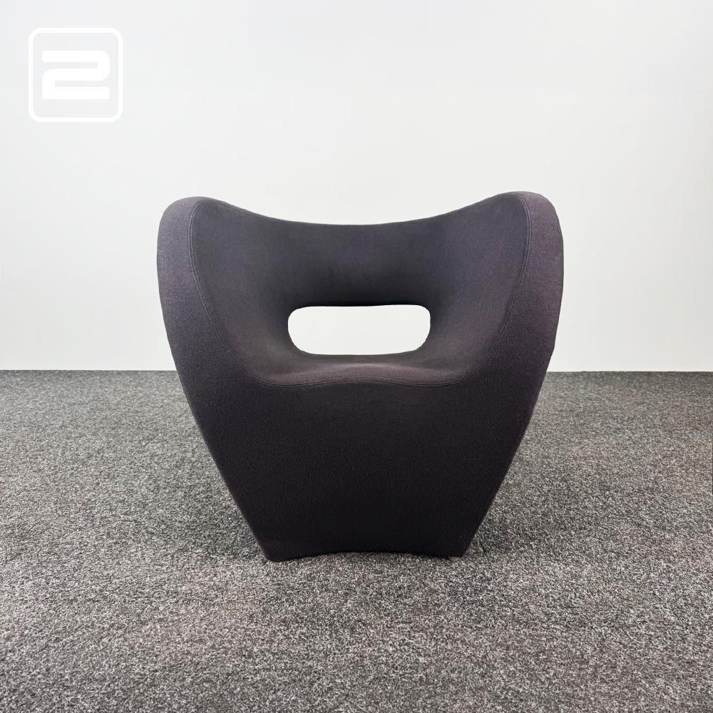 MOROSO Victoria & Albert Armchair - zwart vilt / zwart vilt MOROSO Victoria & Albert Armchair - zwart vilt / zwart vilt